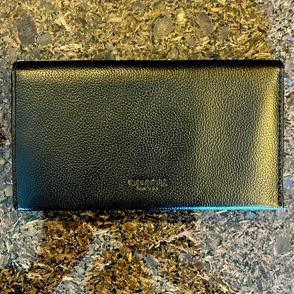 Coach Large Black Pebble Leather Breast Pocket Wallet / Cell Phone Sleeve NWOT - Picture 1 of 5